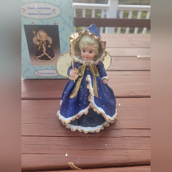 Vintage Madame Alexander Fairy Godmother Figurine 5.5" - Picture 1 of 9